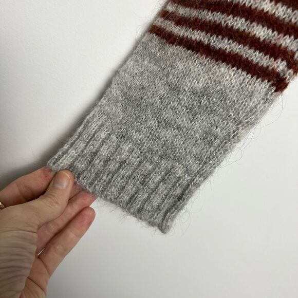 Cocogio Grey Burgundy Gradient Stripe Long Sleeve Wool Mohair Sweater Size Large - Picture 8 of 9